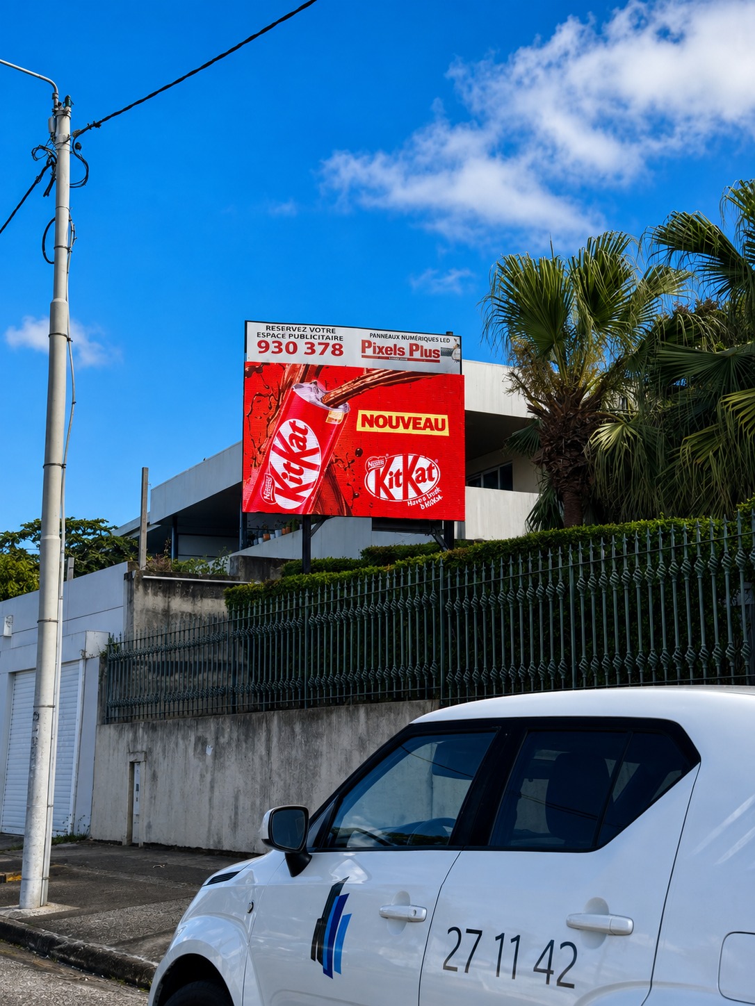 Panneau LED installé à Boulevard Extérieur